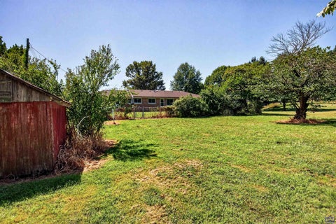 Tiny photo for 2138 NE 39th St, Topeka, KS 66617 (MLS # 246425)