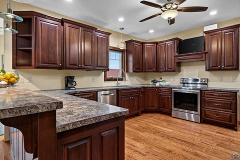 Tiny photo for 14695 166th St, Mayetta, KS 66509 (MLS # 246523)