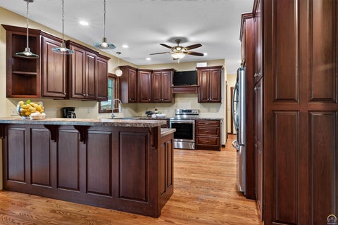 Tiny photo for 14695 166th St, Mayetta, KS 66509 (MLS # 246523)