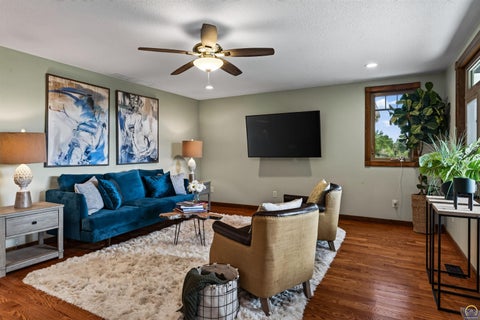 Tiny photo for 14695 166th St, Mayetta, KS 66509 (MLS # 246523)