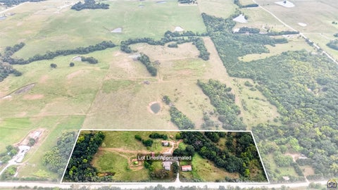 Tiny photo for 14695 166th St, Mayetta, KS 66509 (MLS # 246523)