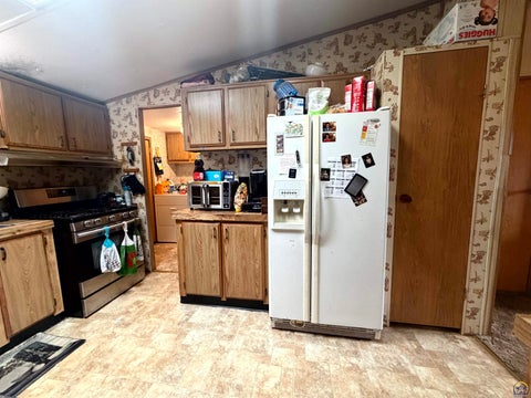 Tiny photo for 503 NE Gordon St, Topeka, KS 66608 (MLS # 246830)