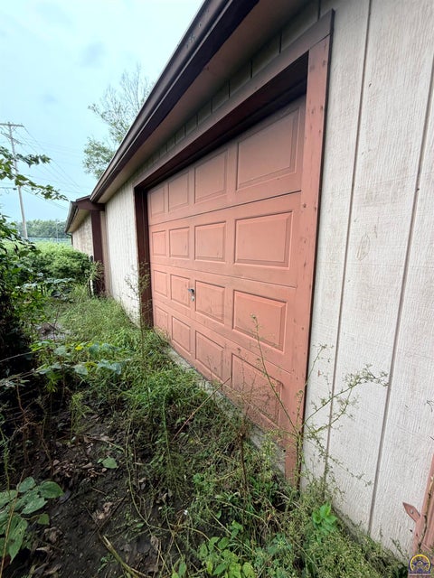 Tiny photo for 503 NE Gordon St, Topeka, KS 66608 (MLS # 246830)