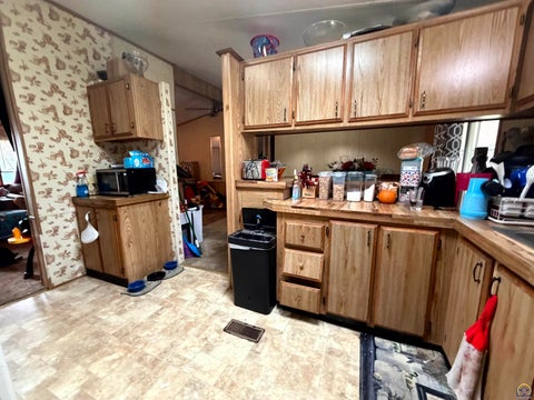Tiny photo for 503 NE Gordon St, Topeka, KS 66608 (MLS # 246830)