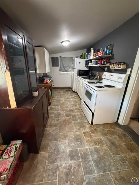Tiny photo for 502 S Exchange St, Emporia, KS 66801 (MLS # 246530)