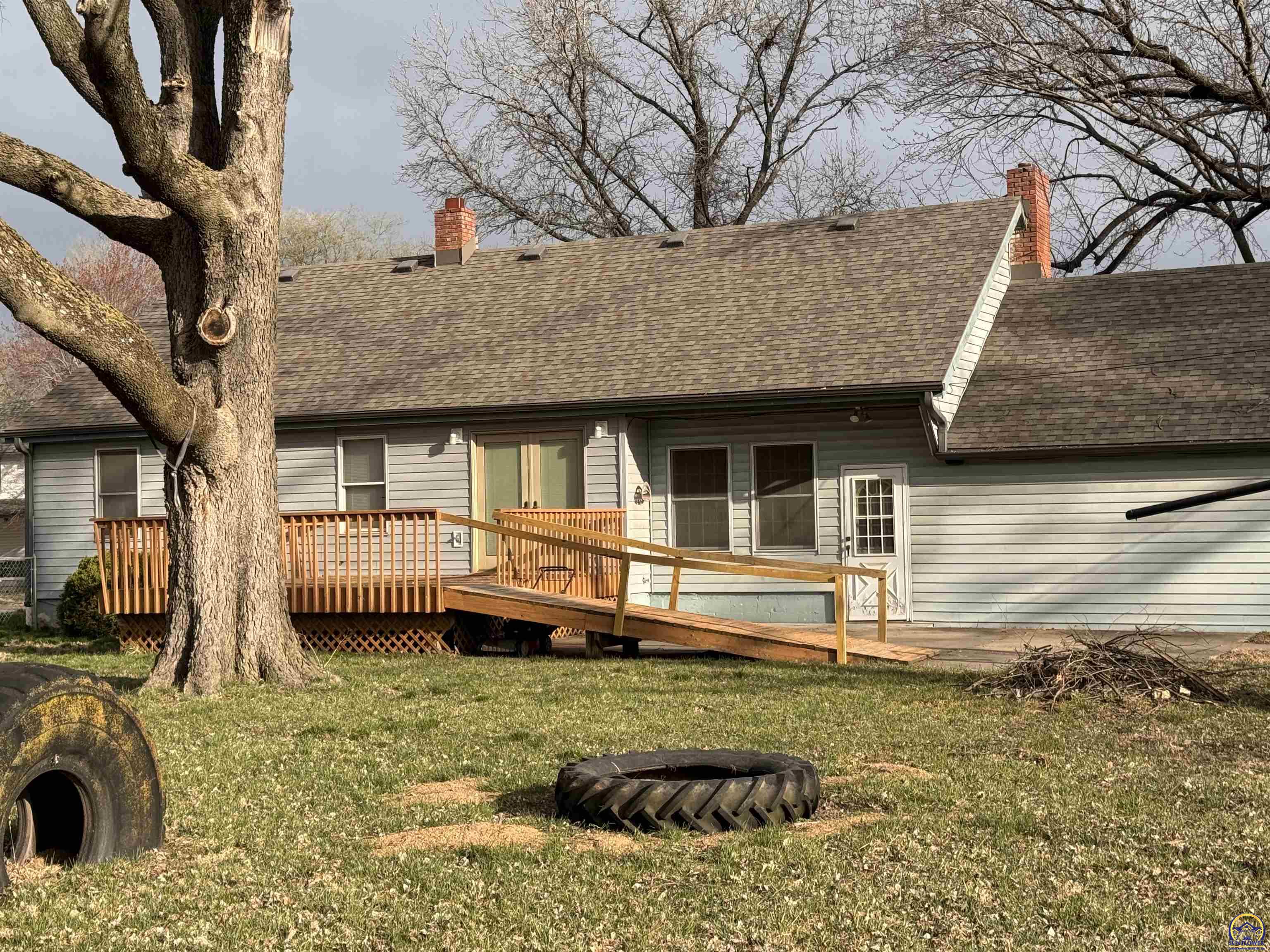 Topeka, Kansas 66608, United States, 2 Bedrooms Bedrooms, ,1 BathroomBathrooms,Residential,Pending,62795