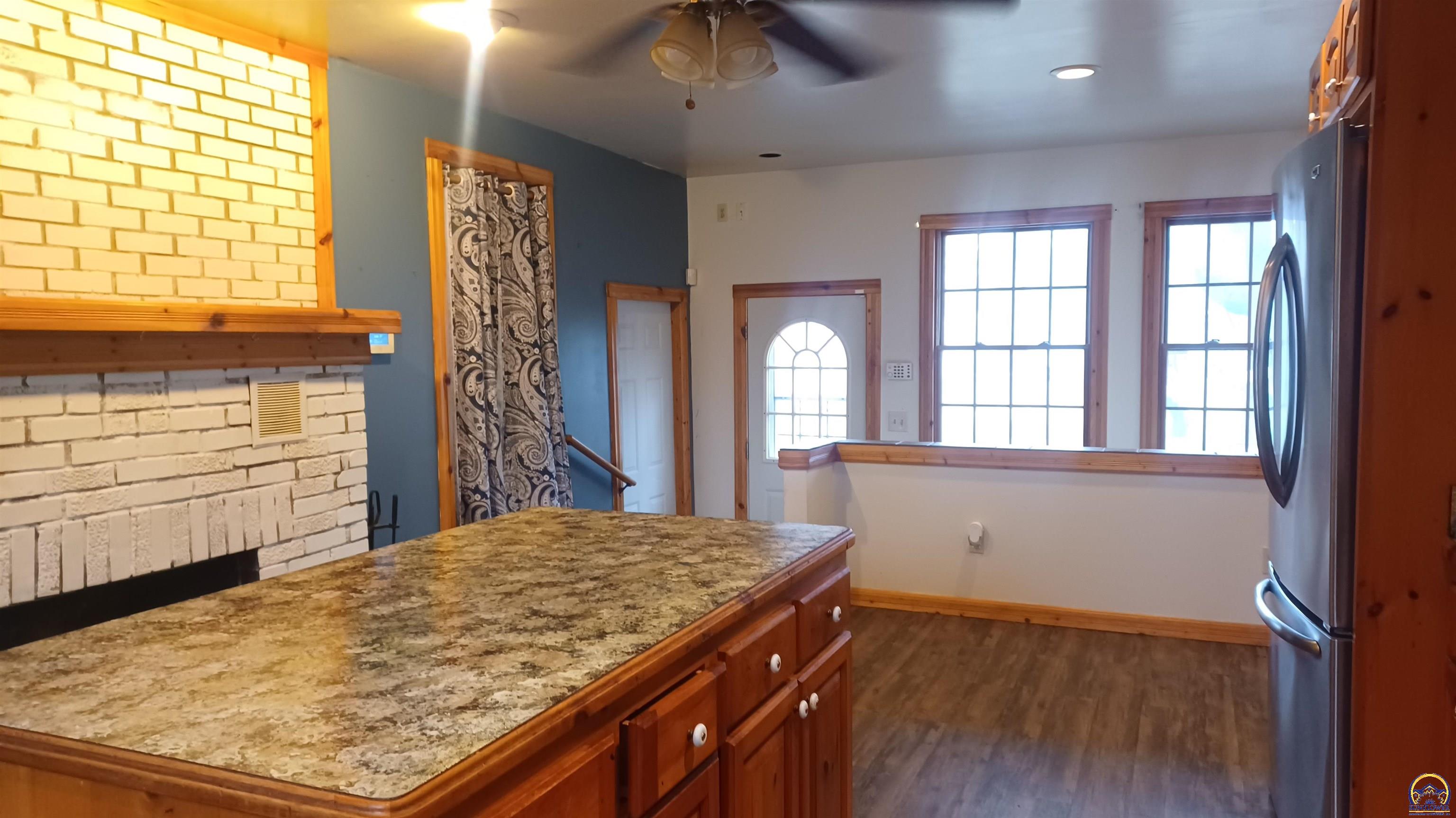 Topeka, Kansas 66608, United States, 2 Bedrooms Bedrooms, ,1 BathroomBathrooms,Residential,Pending,62795