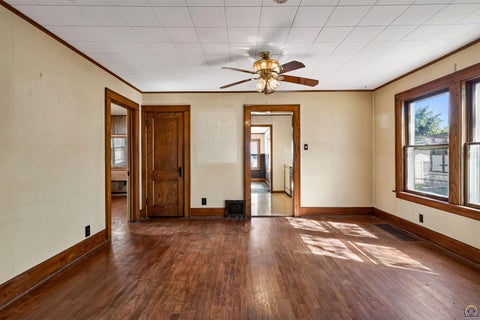 Tiny photo for 220 SW Kendall Ave, Topeka, KS 66606 (MLS # 246720)