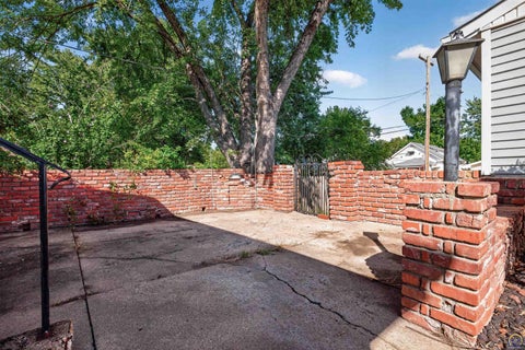 Tiny photo for 220 SW Kendall Ave, Topeka, KS 66606 (MLS # 246720)