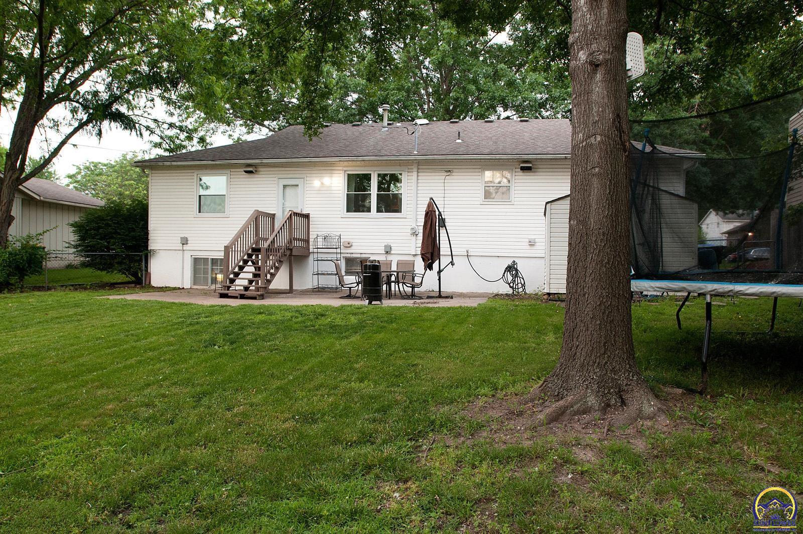 Topeka, Kansas 66614, United States, 4 Bedrooms Bedrooms, ,3 BathroomsBathrooms,Residential,Active,151076