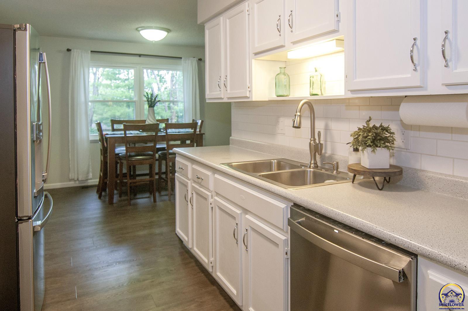 Topeka, Kansas 66614, United States, 4 Bedrooms Bedrooms, ,3 BathroomsBathrooms,Residential,Active,151076