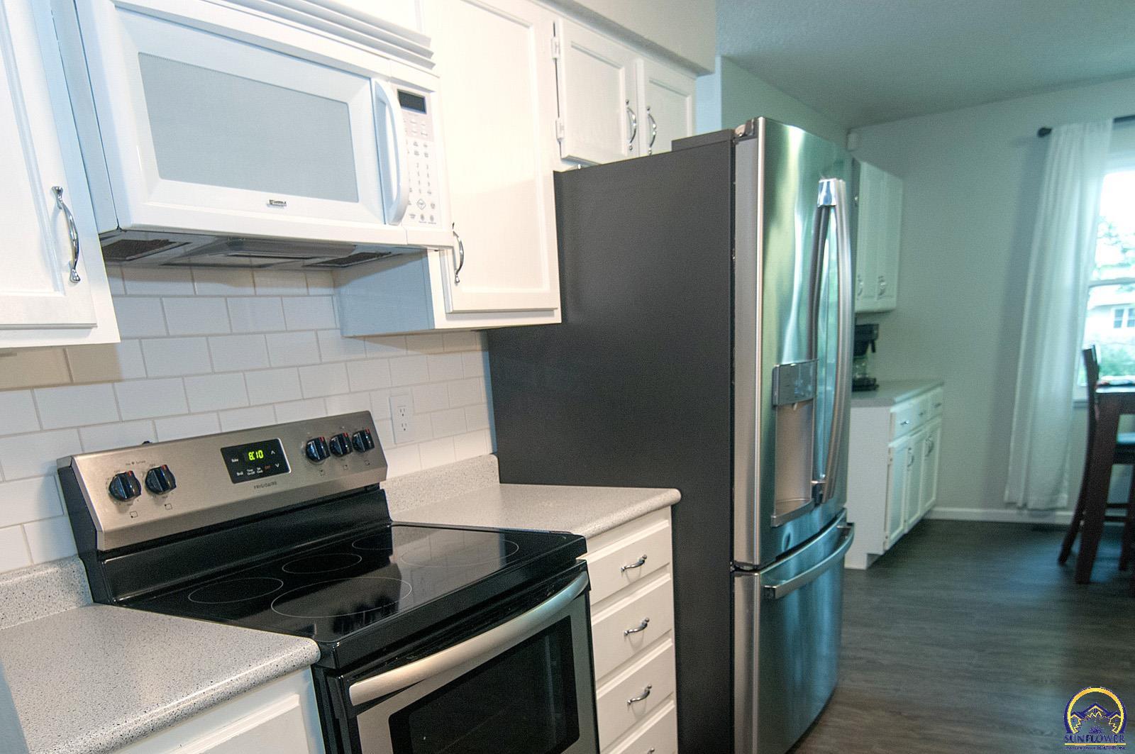 Topeka, Kansas 66614, United States, 4 Bedrooms Bedrooms, ,3 BathroomsBathrooms,Residential,Active,151076