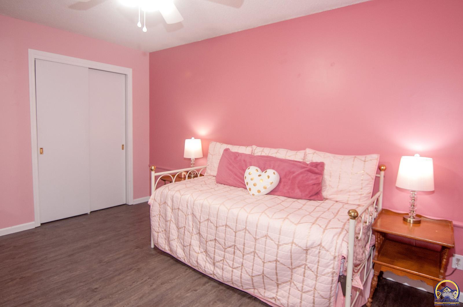 Topeka, Kansas 66614, United States, 4 Bedrooms Bedrooms, ,3 BathroomsBathrooms,Residential,Active,151076