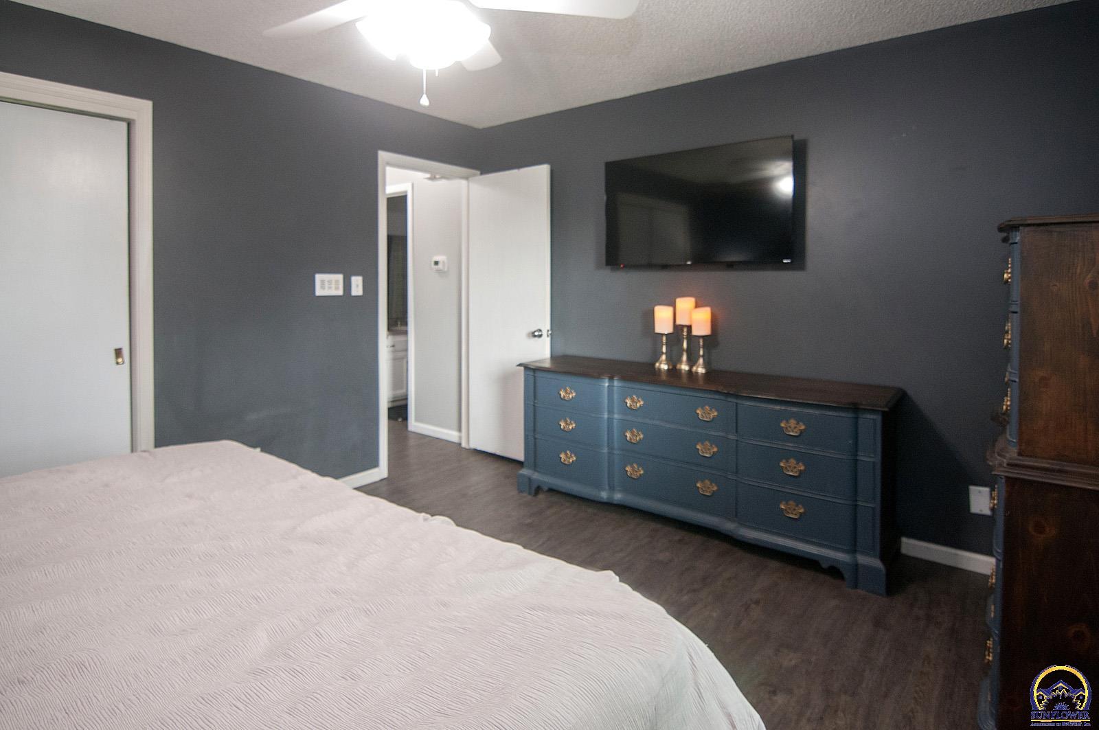 Topeka, Kansas 66614, United States, 4 Bedrooms Bedrooms, ,3 BathroomsBathrooms,Residential,Active,151076