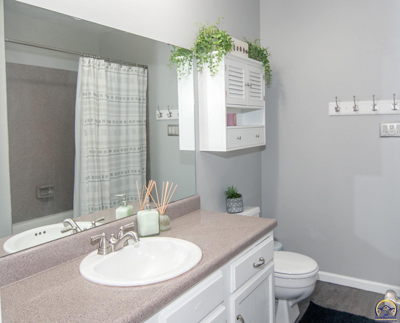 Topeka, Kansas 66614, United States, 4 Bedrooms Bedrooms, ,3 BathroomsBathrooms,Residential,Active,151076