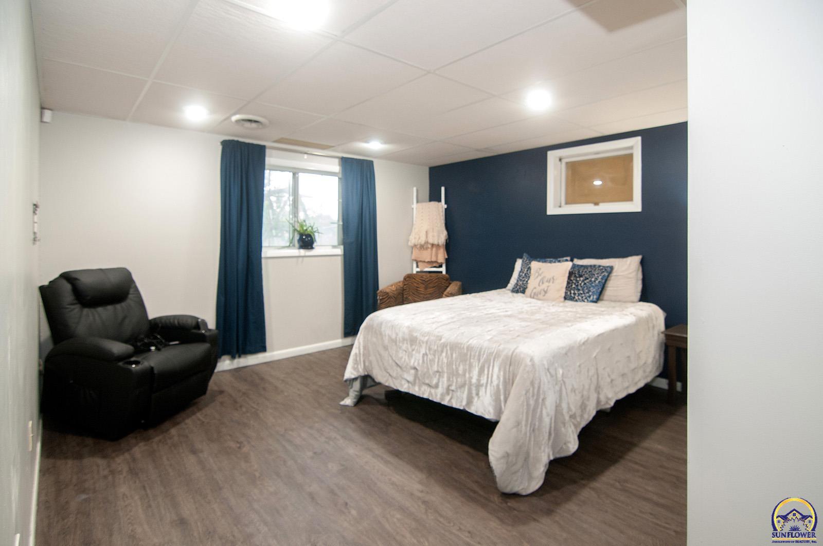 Topeka, Kansas 66614, United States, 4 Bedrooms Bedrooms, ,3 BathroomsBathrooms,Residential,Active,151076