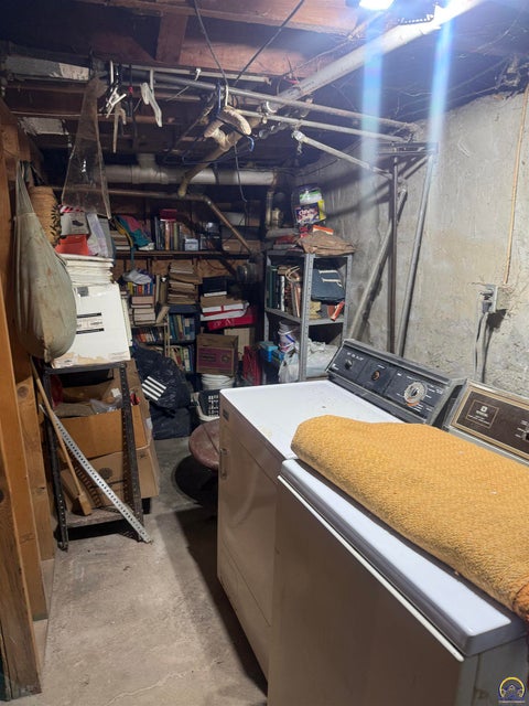 Tiny photo for 824 E Highland Ave, Topeka, KS 66607 (MLS # 247118)