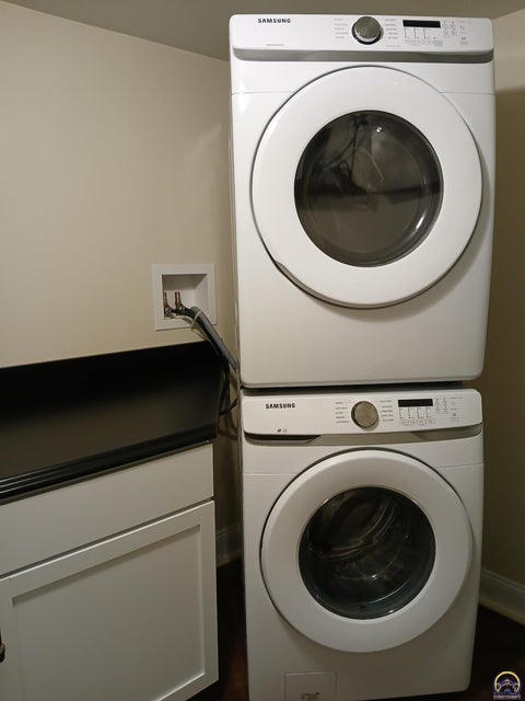 Tiny photo for 301 SW Yorkshire Rd, Topeka, KS 66606 (MLS # 245078)
