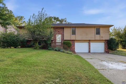 Tiny photo for 3809 SW Nottingham Rd, Topeka, KS 66610 (MLS # 246328)