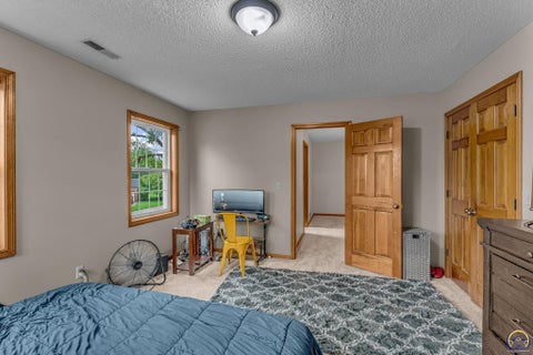 Tiny photo for 6027 SW 36th St, Topeka, KS 66614 (MLS # 246850)