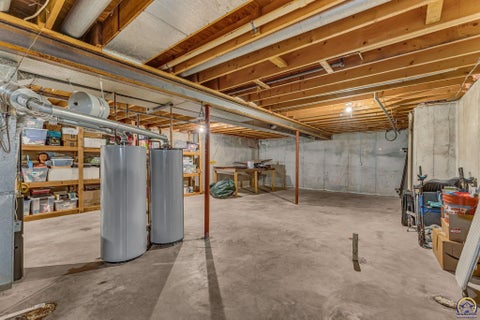 Tiny photo for 6027 SW 36th St, Topeka, KS 66614 (MLS # 246850)