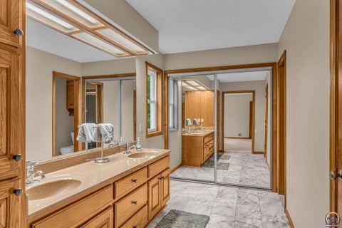 Tiny photo for 6027 SW 36th St, Topeka, KS 66614 (MLS # 246850)