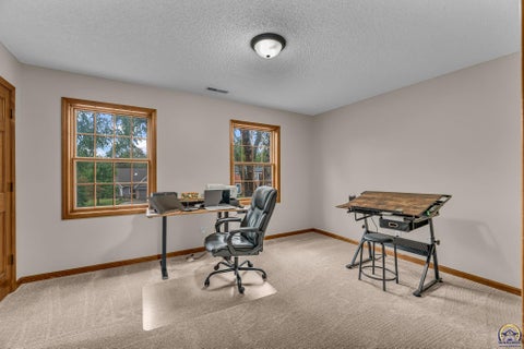 Tiny photo for 6027 SW 36th St, Topeka, KS 66614 (MLS # 246850)