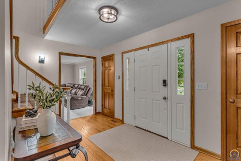 Tiny photo for 6027 SW 36th St, Topeka, KS 66614 (MLS # 246850)