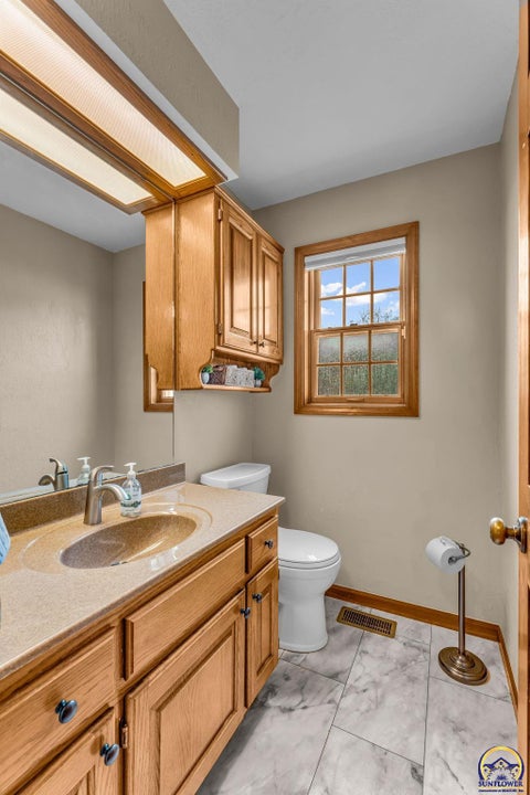 Tiny photo for 6027 SW 36th St, Topeka, KS 66614 (MLS # 246850)