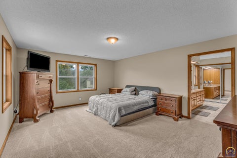 Tiny photo for 6027 SW 36th St, Topeka, KS 66614 (MLS # 246850)