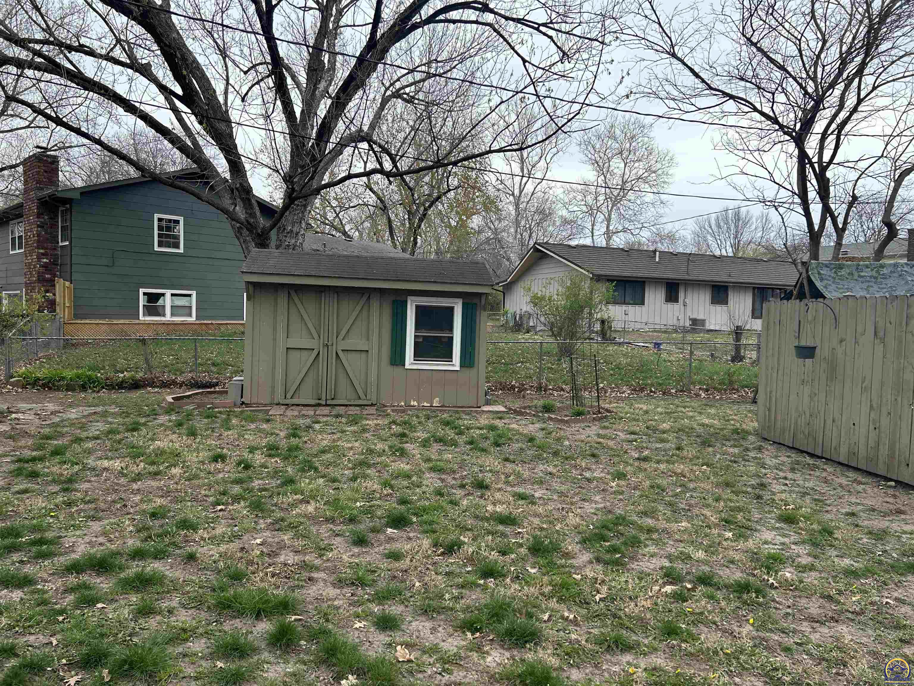 Lawrence, Kansas 66046, United States, 4 Bedrooms Bedrooms, ,2 BathroomsBathrooms,Residential,Pending,61916