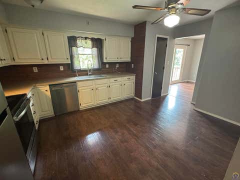 Tiny photo for 3818 SE 23rd Ter, Topeka, KS 66605 (MLS # 245404)