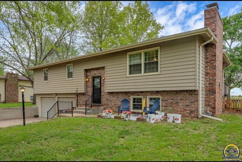 Tiny photo for 3818 SE 23rd Ter, Topeka, KS 66605 (MLS # 245404)