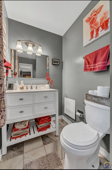 Tiny photo for 3818 SE 23rd Ter, Topeka, KS 66605 (MLS # 245404)