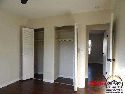 Tiny photo for 1032 SE 35th Ter, Topeka, KS 66605 (MLS # 241980)