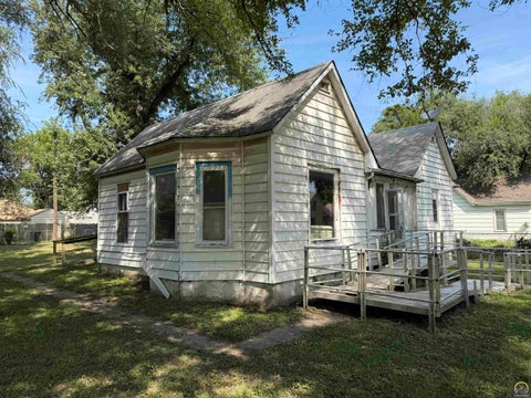 Tiny photo for 1023 NE Kellam Ave, Topeka, KS 66616 (MLS # 246208)