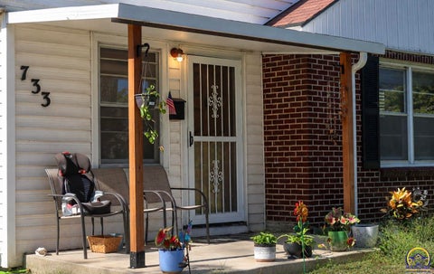 Tiny photo for 733 NE Kellam Ave, Topeka, KS 66616 (MLS # 247123)