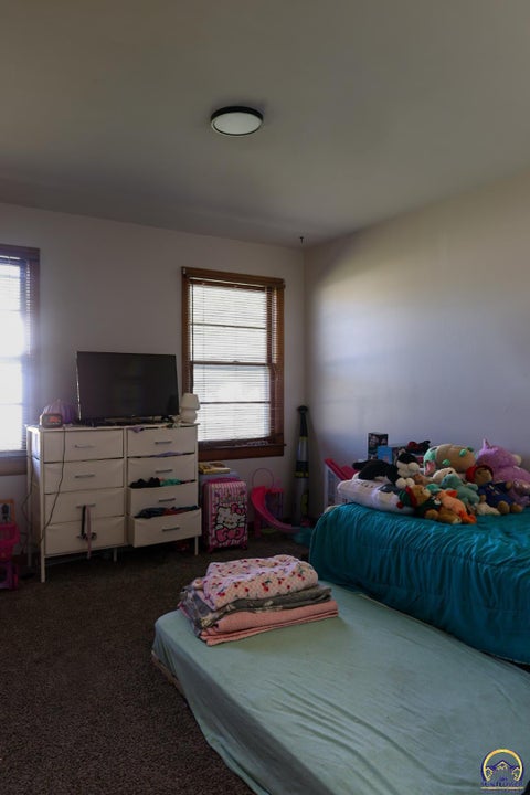 Tiny photo for 733 NE Kellam Ave, Topeka, KS 66616 (MLS # 247123)