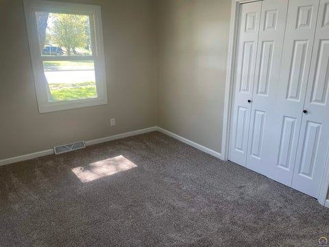 Tiny photo for 5324 SW 33rd St, Topeka, KS 66614 (MLS # 246877)