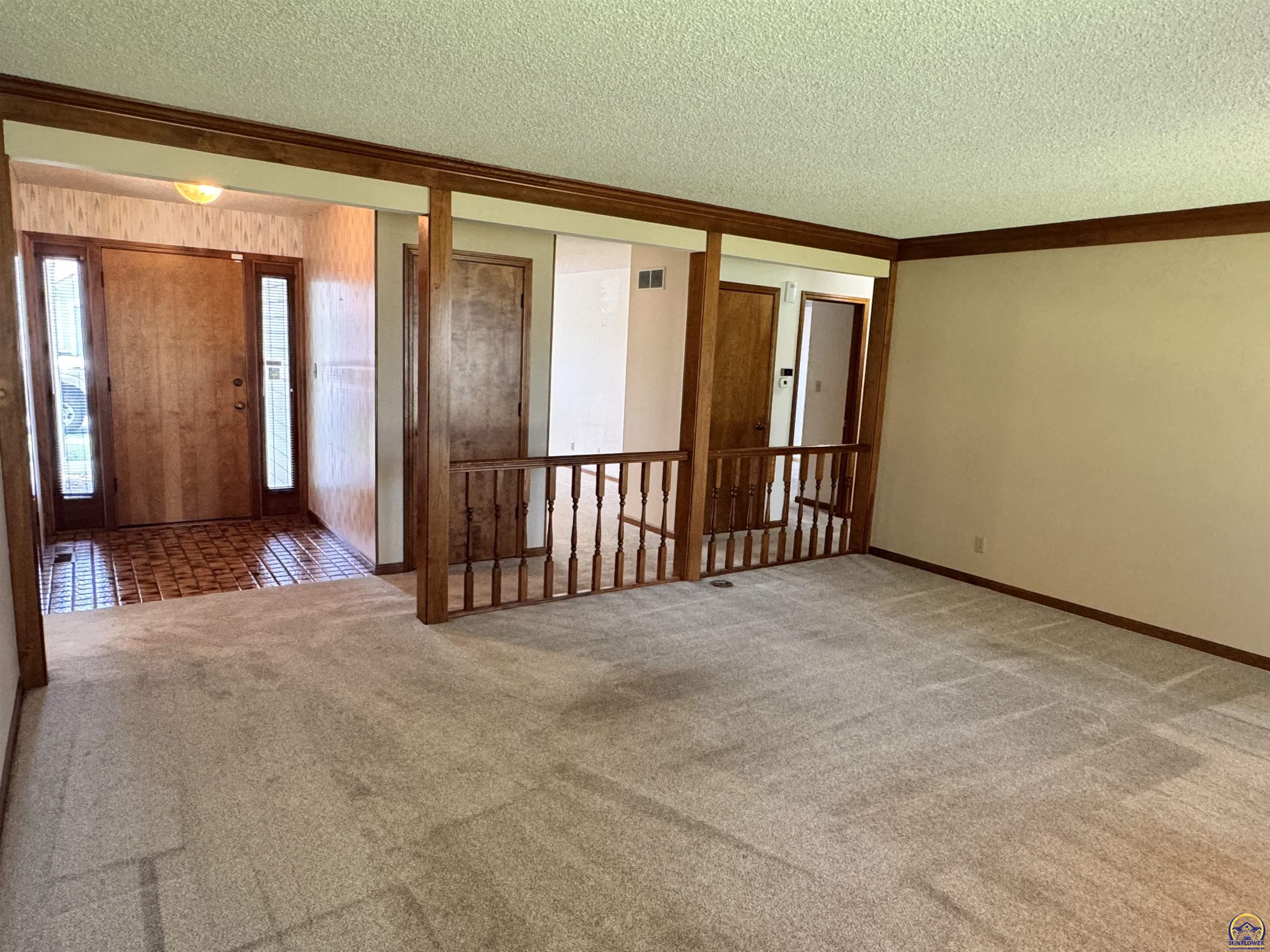 Topeka, Kansas 66614, United States, 3 Bedrooms Bedrooms, ,2 BathroomsBathrooms,Residential,Active,195153