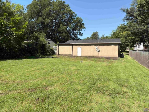 Tiny photo for 2608 SE Iowa Ave, Topeka, KS 66605 (MLS # 245656)