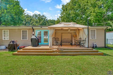 Tiny photo for 2224 NW Taylor St, Topeka, KS 66608 (MLS # 246240)