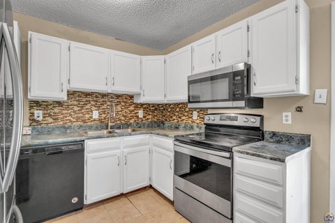 Tiny photo for 531 N Milton St, Auburn, KS 66402 (MLS # 246525)