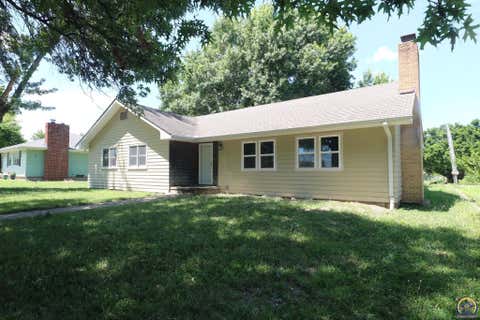 Tiny photo for 110 S 8th St, Burlington, KS 66839 (MLS # 245549)