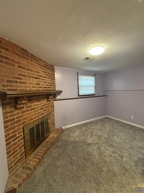 Tiny photo for 3626 SW Cambridge Ave, Topeka, KS 66614 (MLS # 244323)