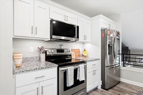 Tiny photo for 4428 SW Brandywine Ln, Topeka, KS 66610 (MLS # 247135)