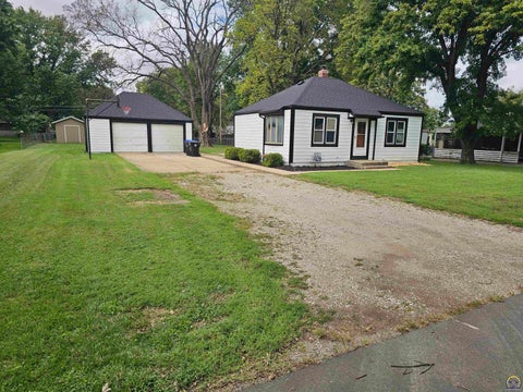 Tiny photo for 2223 NW Polk St, Topeka, KS 66608 (MLS # 246697)