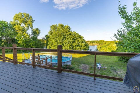 Tiny photo for 114 E Tomahawk Dr, St. Marys, KS 66536 (MLS # 244371)