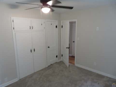 Tiny photo for 301 Oak St, Valley Falls, KS 66088 (MLS # 245937)
