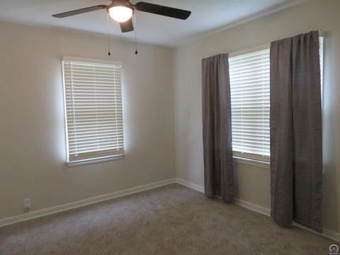 Tiny photo for 301 Oak St, Valley Falls, KS 66088 (MLS # 245937)